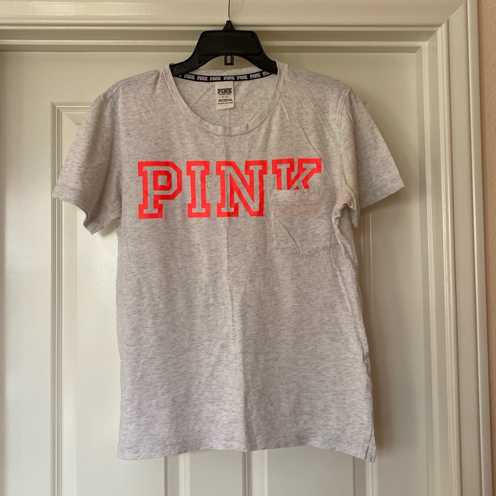 VS PINK Casual Tee
